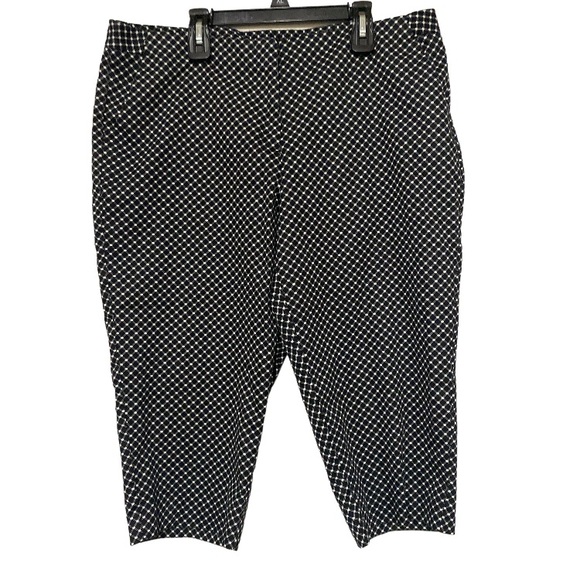 Worthington Black & White Checkered Capri Pants Pattern Dress Slacks - Size 14P - Picture 1 of 3